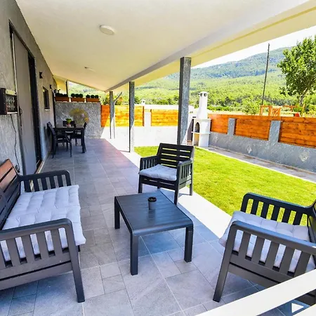 Villa48 Exclusive *